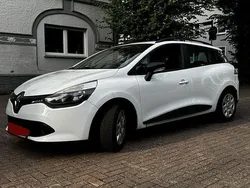 Weiß Gebraucht 2016 Renault Clio IV Kleinwagen | 5.450 € (Fairer Preis)