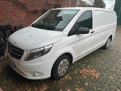 Weiß Gebraucht 2017 Mercedes Vito Van / Kleinbus | 17.350 €