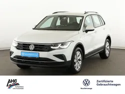 Weiß Gebraucht 2023 VW Tiguan Life SUV | 36.895 € (Guter Preis)