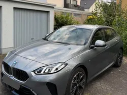 Grau Gebraucht 2025 BMW 120 M Sport Kleinwagen | 27.200 €