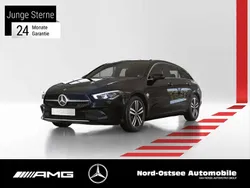 Metalliclack kosmosschwarz Gebraucht 2021 Mercedes CLA200 Progressive Kombi | 27.890 € (Fairer Preis)