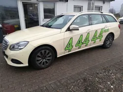 Beige Gebraucht 2016 Mercedes E200 Kombi | 4.900 €