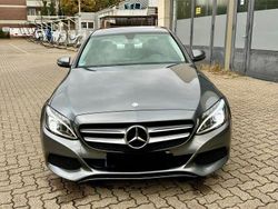 Grau Gebraucht 2016 Mercedes C200 Avantgarde Limousine | 19.450 € (Fairer Preis)