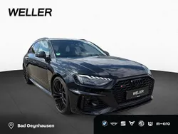 Grau Gebraucht 2021 Audi RS4 Comfort Kombi | 67.450 € (Fairer Preis)