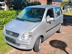 Silber Gebraucht 2001 Opel Agila Kleinwagen | 1.450 € (Teuer)