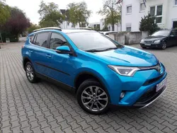 Blau Gebraucht 2016 Toyota RAV4 Edition SUV | 15.000 € (Guter Preis)