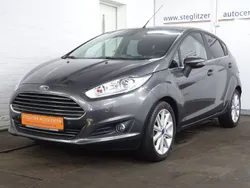 Grau Gebraucht 2015 Ford Fiesta Titanium Kleinwagen | 11.700 € (Etwas zu teuer)