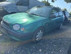 Grün Gebraucht 1998 Toyota Corolla Limousine | 1.600 €