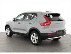 Vapour grey metallic Neu 2025 Volvo XC40 Core SUV | 36.495 € (Superpreis)