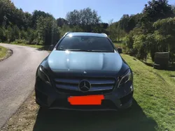 Blau Gebraucht 2015 Mercedes GLA200 AMG line SUV | 15.299 € (Guter Preis)