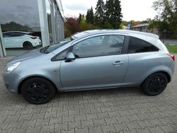 Silber Gebraucht 2010 Opel Corsa Edition Limousine | 3.500 € (Guter Preis)