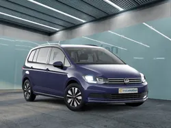 Blau Gebraucht 2024 VW Touran Move Van / Kleinbus | 36.620 € (Fairer Preis)