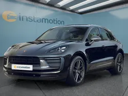 Schwarz Gebraucht 2022 Porsche Macan SUV | 66.449 € (Etwas zu teuer)
