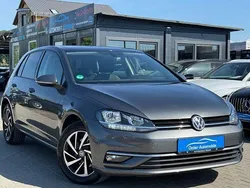 Grau Gebraucht 2018 VW Golf VII Join Limousine | 15.790 € (Fairer Preis)