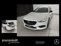 Weiß Gebraucht 2018 Opel Insignia Exklusiv Limousine | 24.490 € (Etwas zu teuer)