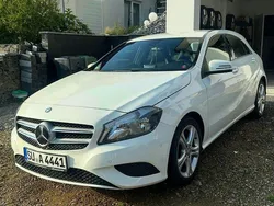 Weiß Gebraucht 2013 Mercedes A180 Limousine | 10.800 € (Teuer)