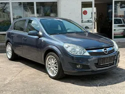 Grau Gebraucht 2009 Opel Astra Edition Limousine | 3.500 € (Fairer Preis)