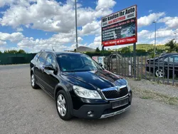 Schwarz Gebraucht 2012 Skoda Octavia Scout 4x4 Kombi | 6.990 € (Teuer)