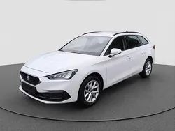 Candy weiss Gebraucht 2024 Seat Leon Style | 23.540 € (Superpreis)