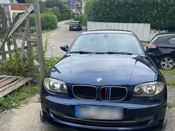 Blau Gebraucht 2011 BMW 120 Kleinwagen | 3.695 €