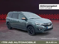 Zedergrün Gebraucht 2024 Dacia Jogger Extreme Van / Kleinbus | 22.710 € (Fairer Preis)