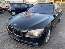 Saphirschwarz (metallic) Gebraucht 2011 BMW 750 Exclusive Limousine | 12.650 € (Guter Preis)