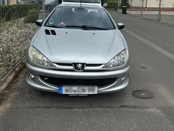Silber Gebraucht 2003 Peugeot 206 CC Cabrio | 500 €