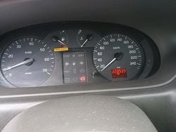 Grün Gebraucht 2002 Renault Scénic Van / Kleinbus | 300 €