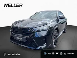 Black sapphire (schwarz) Gebraucht 2025 BMW X2 Comfort Edition SUV | 63.990 € (Teuer)
