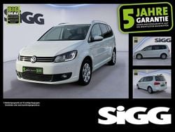 Pure white Gebraucht 2015 VW Touran Cup Van / Kleinbus | 13.580 € (Guter Preis)