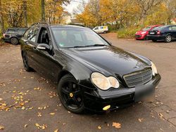 Schwarz Gebraucht 2005 Mercedes C200 Kombi | 1.300 €