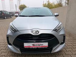 Silber Gebraucht 2024 Toyota Yaris Style Limousine | 20.599 €