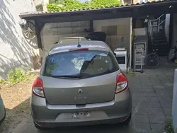 Grau Gebraucht 2009 Renault Clio II Authentique Limousine | 3.500 € (Fairer Preis)