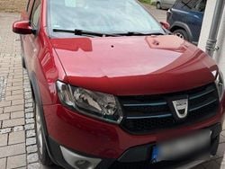Rot Gebraucht 2015 Dacia Sandero Stepway Kleinwagen | 6.300 € (Fairer Preis)