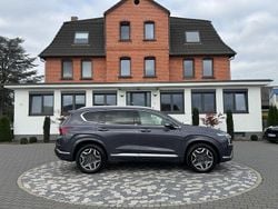 Grau Gebraucht 2021 Hyundai Santa Fe Signature SUV | 31.950 € (Guter Preis)
