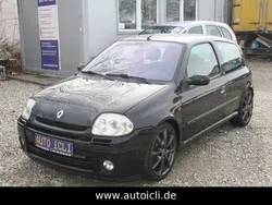 Schwarz Gebraucht 2000 Renault Clio II | 7.990 €