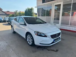Weiß Gebraucht 2015 Volvo V40 You! Kombi | 11.999 € (Fairer Preis)
