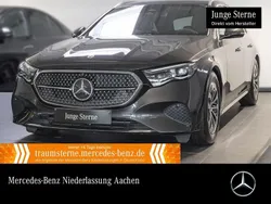 Grau Gebraucht 2024 Mercedes E220 Avantgarde Limousine | 48.990 € (Superpreis)