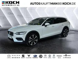 Crystal white pearl (707) Gebraucht 2024 Volvo V60 CC Ultimate Kombi | 46.990 € (Fairer Preis)