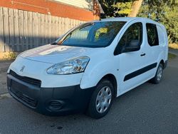 Weiß Gebraucht 2014 Peugeot Partner Van / Kleinbus | 6.290 € (Fairer Preis)