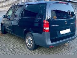 Schwarz Gebraucht 2016 Mercedes Vito Kombi | 23.000 €