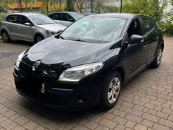 Schwarz Gebraucht 2011 Renault Mégane III Authentique Limousine | 3.100 € (Guter Preis)
