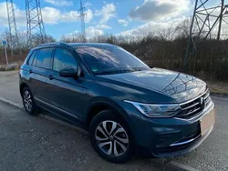 Grau Gebraucht 2022 VW Tiguan Life SUV | 26.900 € (Superpreis)