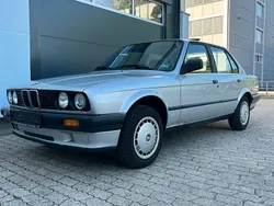Silber Gebraucht 1990 BMW 316 Limousine | 5.990 €