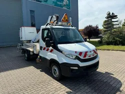 Weiss Gebraucht 2019 Iveco Daily Limousine | 47.599 €