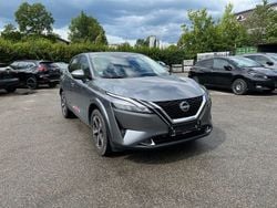 Grau Gebraucht 2022 Nissan Qashqai N-Connecta SUV | 23.390 € (Fairer Preis)