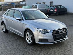 Silber Gebraucht 2018 Audi A3 Sport Limousine | 13.950 € (Guter Preis)