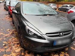 Grün Gebraucht 2005 Peugeot 307 CC Cabrio | 1.900 € (Fairer Preis)