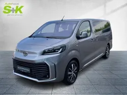 Bismutsilber (silber) Gebraucht 2024 Toyota Proace Verso Team Kombi | 44.480 € (Fairer Preis)