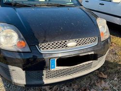 Schwarz Gebraucht 2005 Ford Fiesta Kleinwagen | 1.200 € (Fairer Preis)